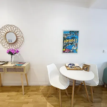 Appartement Heart Of Town Cozy Bright Warm & Sunny By Olam