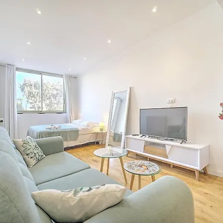 Heart Of Town Cozy Bright Warm & Sunny By Olam * Cannes